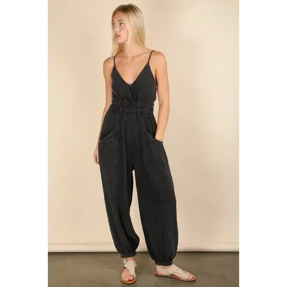 Very J Black v-neck Jumpsuit women’s size 1x - Picture 2 of 10